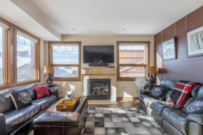 Timber Valley - Mountain View Condo with Private Hot Tub
